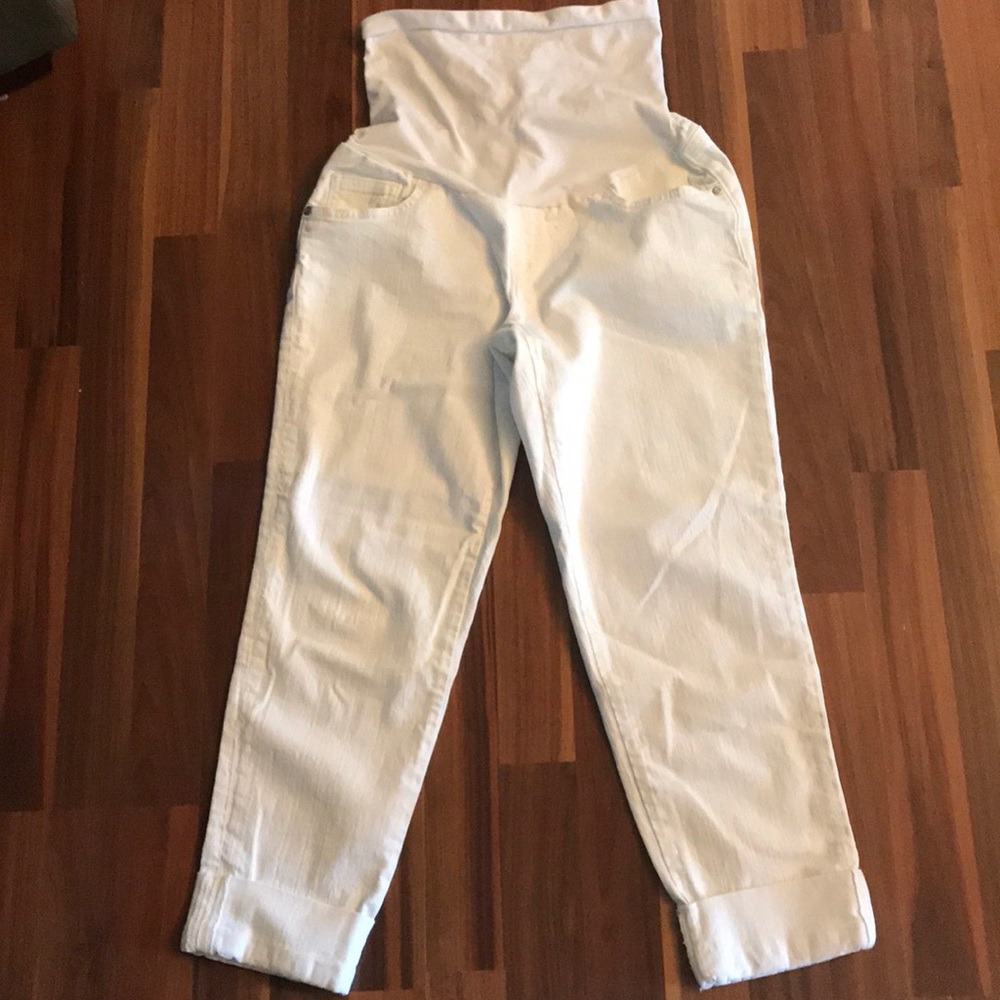 Maternity White capris